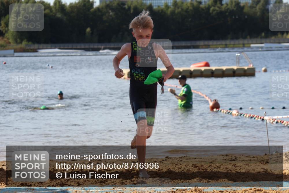 07.09.2025 - 19. Norderstedt Triathlon Luisa Fischer http://msf.ph/oto/8746996 07.09.2025 10:27:49 Schwimmen 85 meine-sportfotos.de