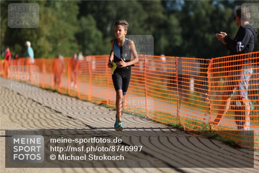 07.09.2025 - 19. Norderstedt Triathlon Michael Strokosch http://msf.ph/oto/8746997 07.09.2025 09:45:06 Laufen 567 meine-sportfotos.de