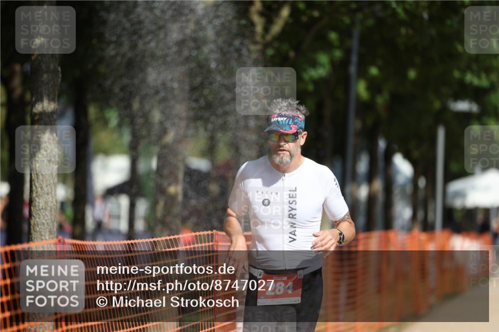 07.09.2025 - 19. Norderstedt Triathlon Michael Strokosch http://msf.ph/oto/8747027 07.09.2025 12:00:54 Laufen 284, 1152 meine-sportfotos.de