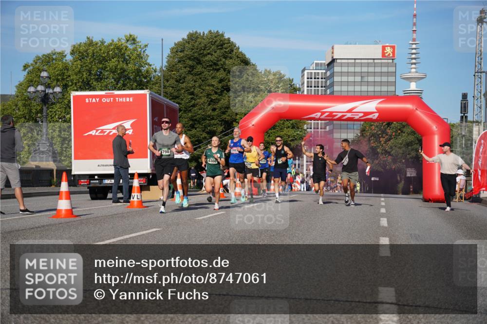 07.09.2025 - BARMER Alsterlauf Yannick Fuchs http://msf.ph/oto/8747061 07.09.2025 09:32:15 Laufen 4798, 6308 meine-sportfotos.de