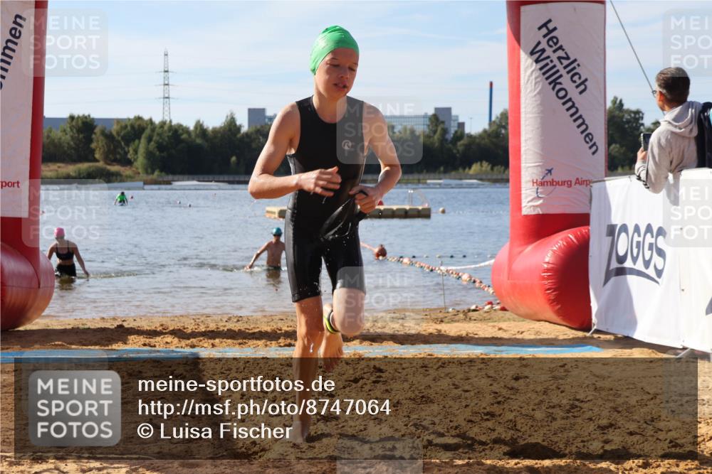 07.09.2025 - 19. Norderstedt Triathlon Luisa Fischer http://msf.ph/oto/8747064 07.09.2025 10:28:08 Schwimmen 116 meine-sportfotos.de