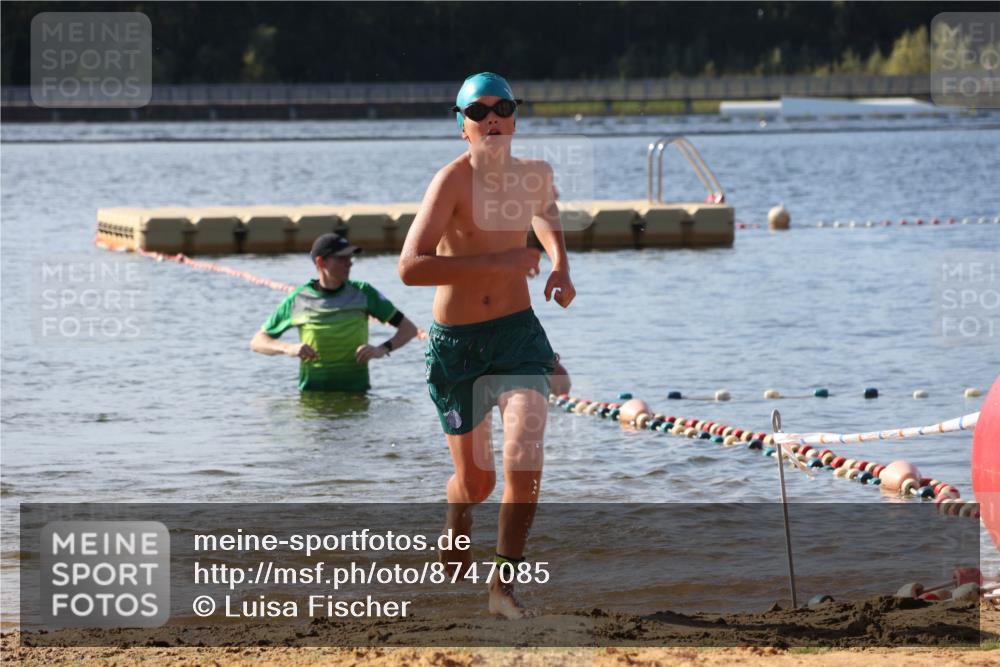 07.09.2025 - 19. Norderstedt Triathlon Luisa Fischer http://msf.ph/oto/8747085 07.09.2025 10:28:14 Schwimmen 94, 116, 644 meine-sportfotos.de