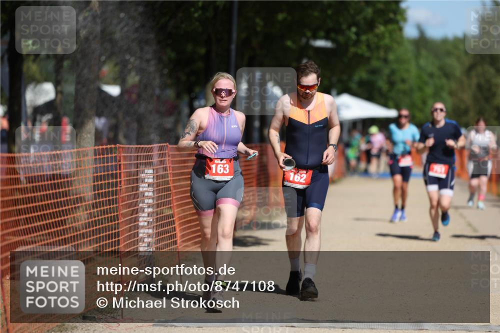 07.09.2025 - 19. Norderstedt Triathlon Michael Strokosch http://msf.ph/oto/8747108 07.09.2025 12:37:36 Laufen 162, 163, 192, 699, 761 meine-sportfotos.de