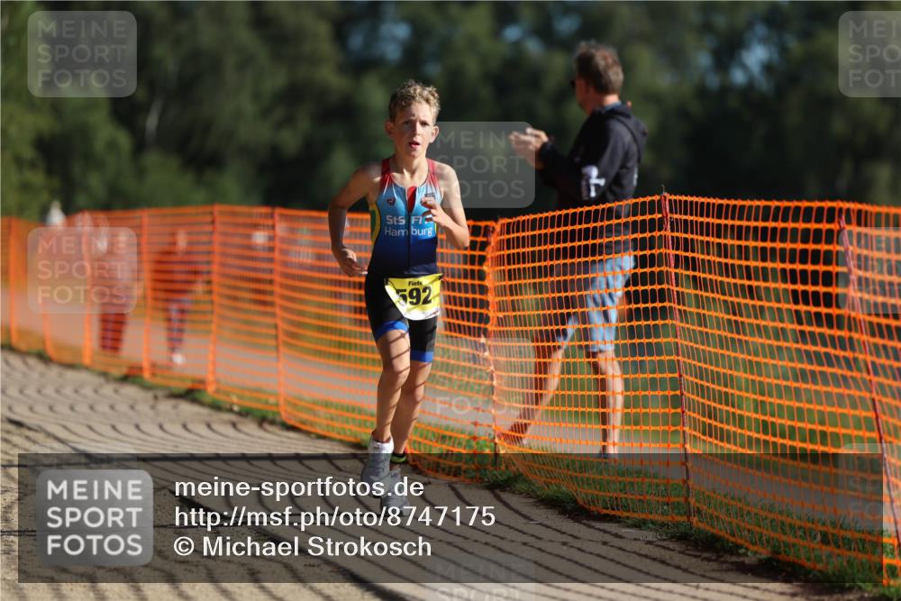 07.09.2025 - 19. Norderstedt Triathlon Michael Strokosch http://msf.ph/oto/8747175 07.09.2025 09:45:15 Laufen 592, 617 meine-sportfotos.de