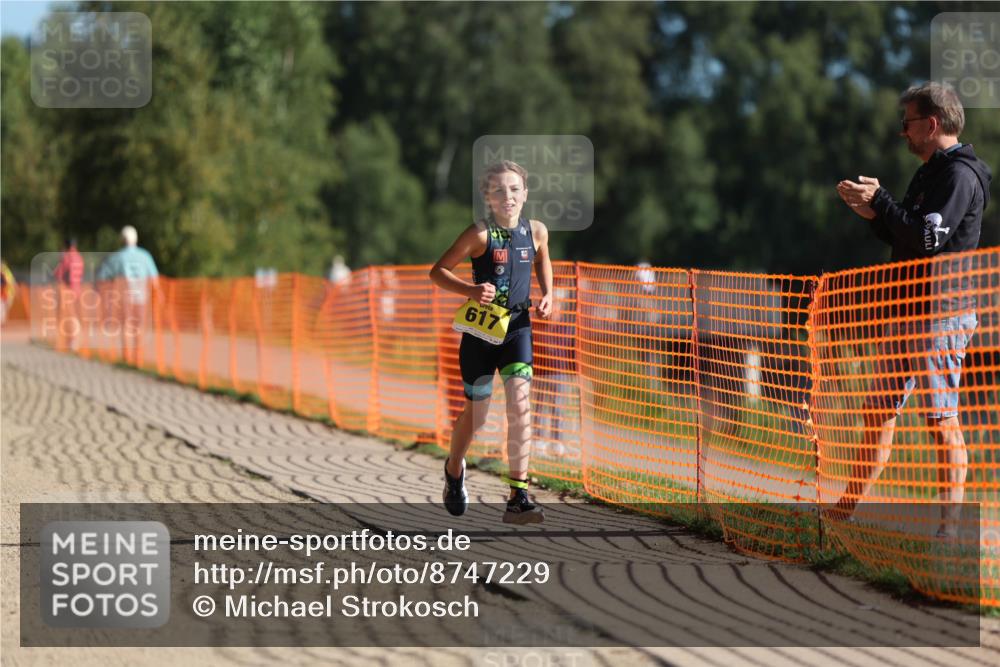 07.09.2025 - 19. Norderstedt Triathlon Michael Strokosch http://msf.ph/oto/8747229 07.09.2025 09:45:18 Laufen 592, 617 meine-sportfotos.de