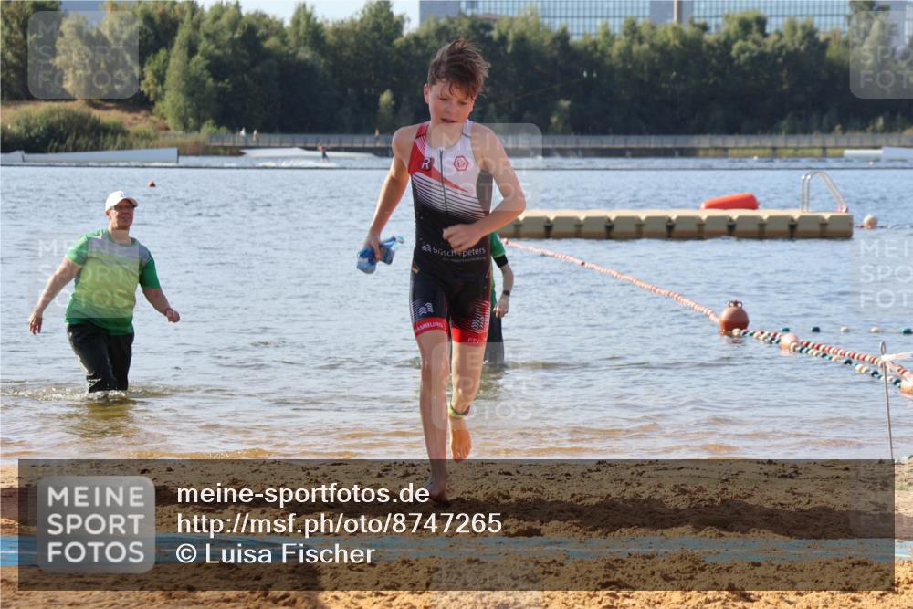 07.09.2025 - 19. Norderstedt Triathlon Luisa Fischer http://msf.ph/oto/8747265 07.09.2025 10:30:28 Schwimmen 69 meine-sportfotos.de
