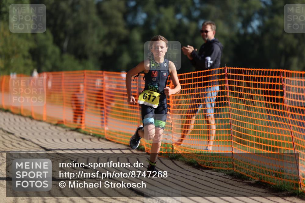 07.09.2025 - 19. Norderstedt Triathlon Michael Strokosch http://msf.ph/oto/8747268 07.09.2025 09:45:20 Laufen 592, 617 meine-sportfotos.de