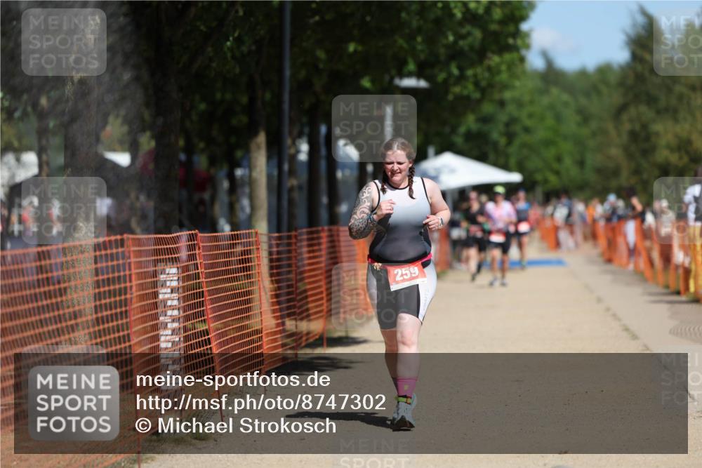 07.09.2025 - 19. Norderstedt Triathlon Michael Strokosch http://msf.ph/oto/8747302 07.09.2025 12:37:45 Laufen 192, 259, 699 meine-sportfotos.de