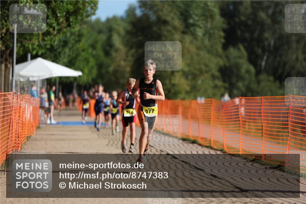 07.09.2025 - 19. Norderstedt Triathlon Michael Strokosch http://msf.ph/oto/8747383 07.09.2025 09:45:41 Laufen 574, 577 meine-sportfotos.de