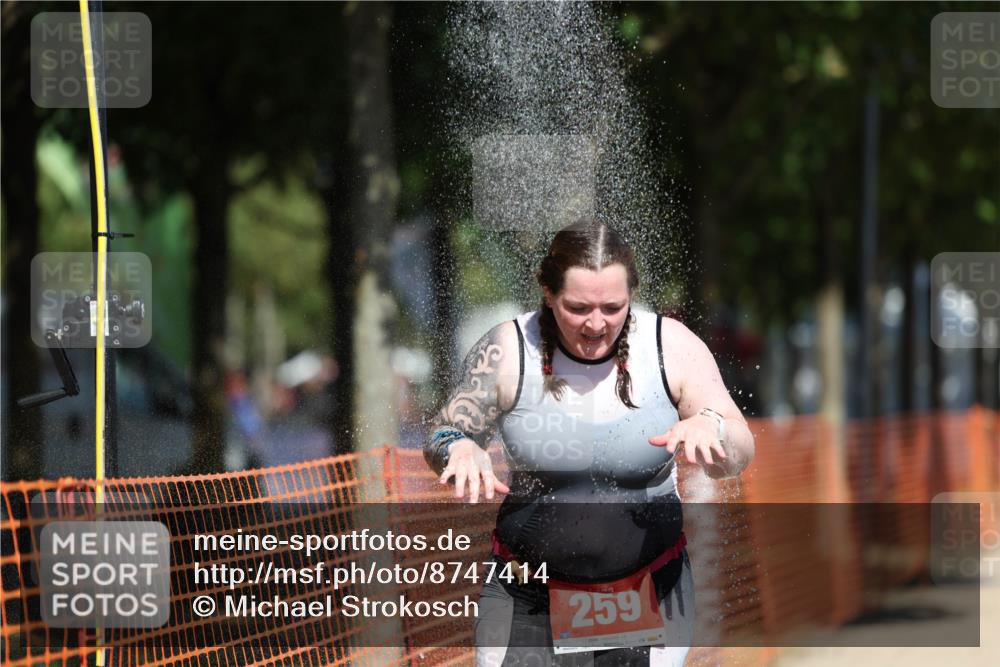 07.09.2025 - 19. Norderstedt Triathlon Michael Strokosch http://msf.ph/oto/8747414 07.09.2025 12:37:50 Laufen 259 meine-sportfotos.de
