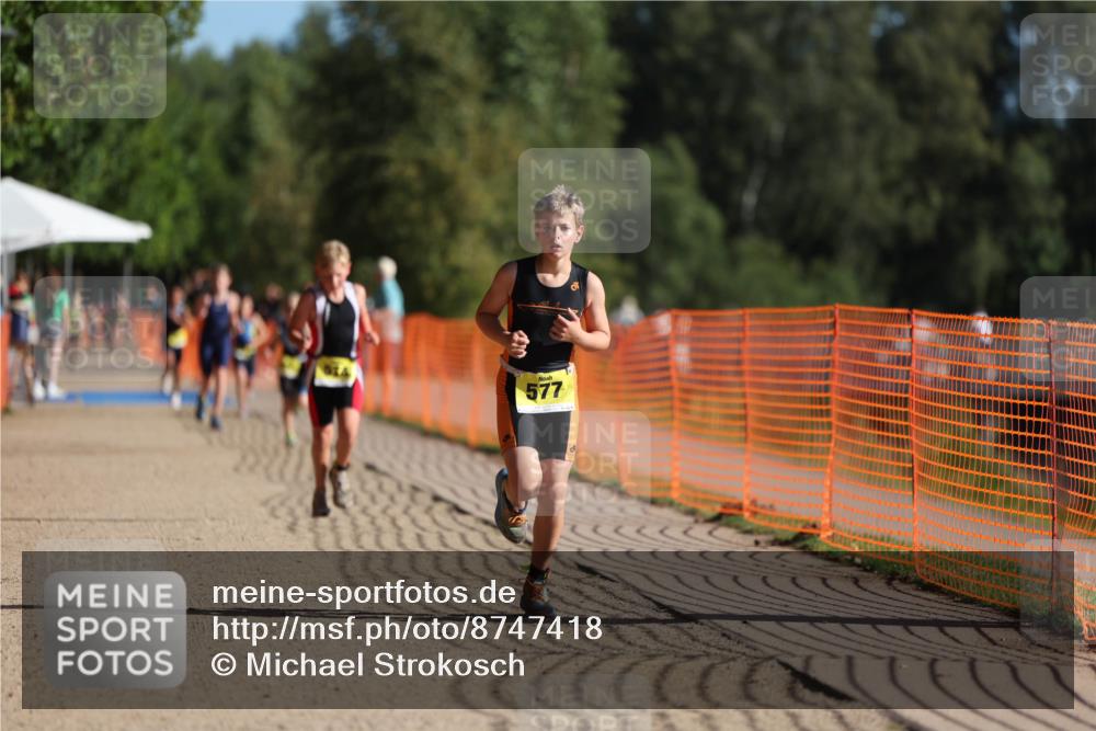 07.09.2025 - 19. Norderstedt Triathlon Michael Strokosch http://msf.ph/oto/8747418 07.09.2025 09:45:42 Laufen 574, 577 meine-sportfotos.de