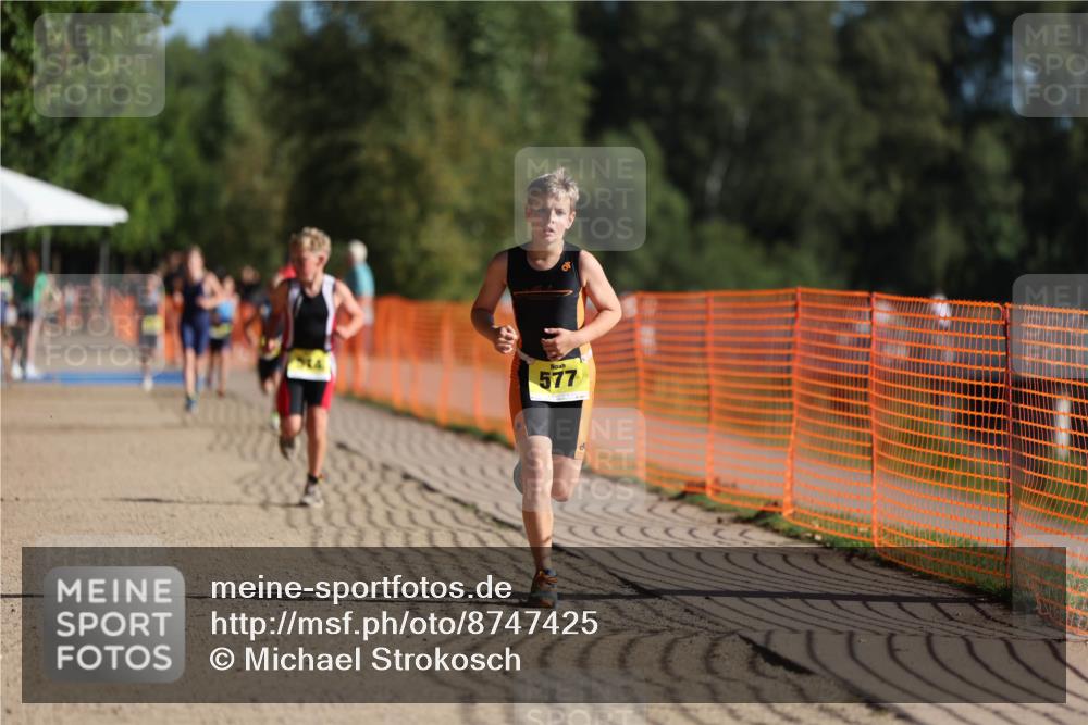 07.09.2025 - 19. Norderstedt Triathlon Michael Strokosch http://msf.ph/oto/8747425 07.09.2025 09:45:43 Laufen 574, 577 meine-sportfotos.de
