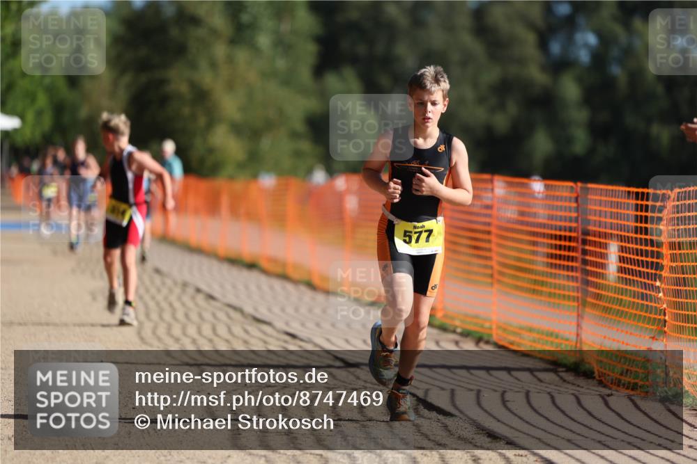 07.09.2025 - 19. Norderstedt Triathlon Michael Strokosch http://msf.ph/oto/8747469 07.09.2025 09:45:44 Laufen 574, 577 meine-sportfotos.de