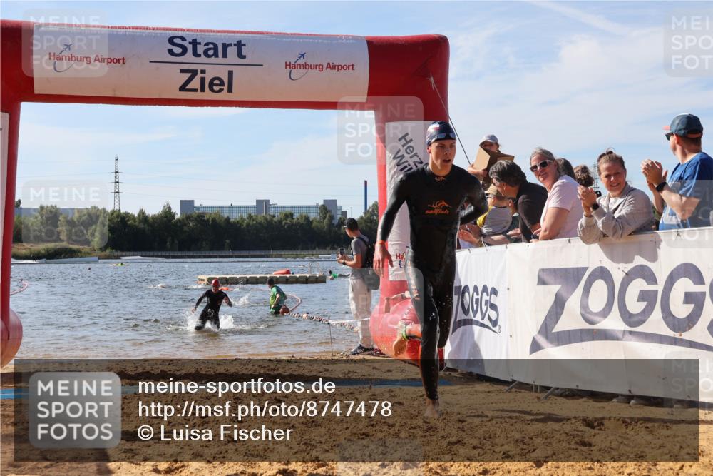 07.09.2025 - 19. Norderstedt Triathlon Luisa Fischer http://msf.ph/oto/8747478 07.09.2025 10:49:04 Schwimmen 1163, 1165, 1168, 1185, 1191, 1196 meine-sportfotos.de