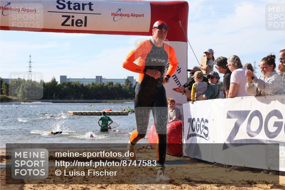 07.09.2025 - 19. Norderstedt Triathlon Luisa Fischer http://msf.ph/oto/8747583 07.09.2025 10:49:33 Schwimmen 1188 meine-sportfotos.de