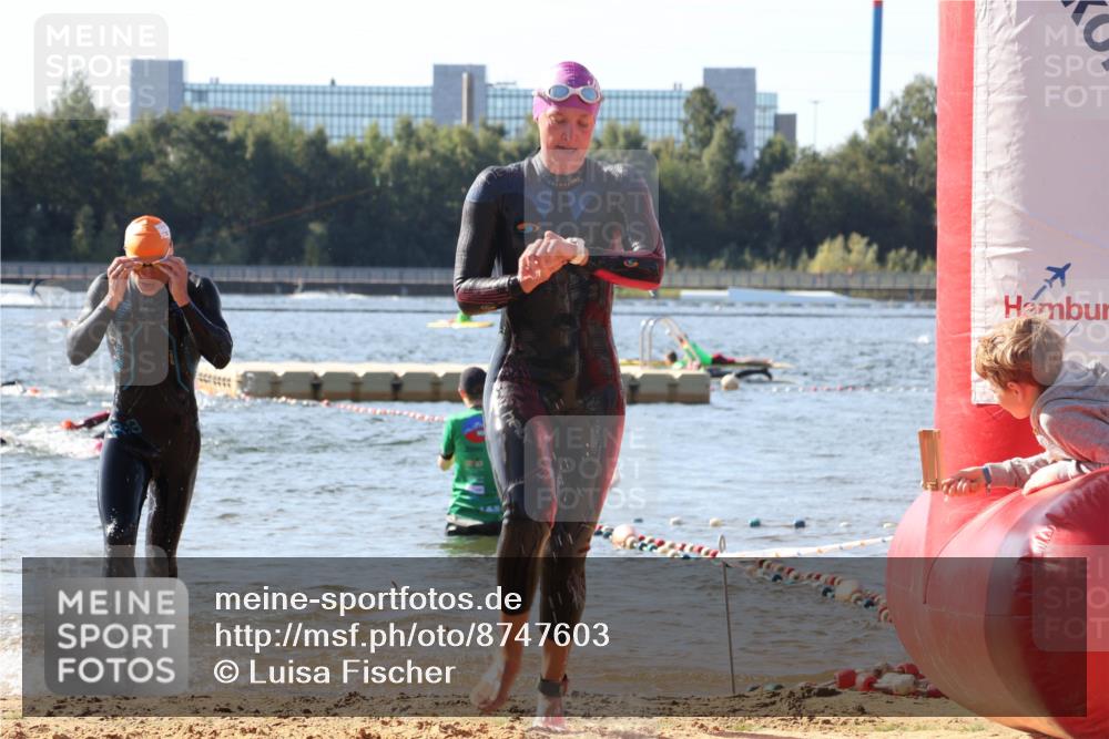 07.09.2025 - 19. Norderstedt Triathlon Luisa Fischer http://msf.ph/oto/8747603 07.09.2025 10:49:39 Schwimmen 225, 231, 1188 meine-sportfotos.de