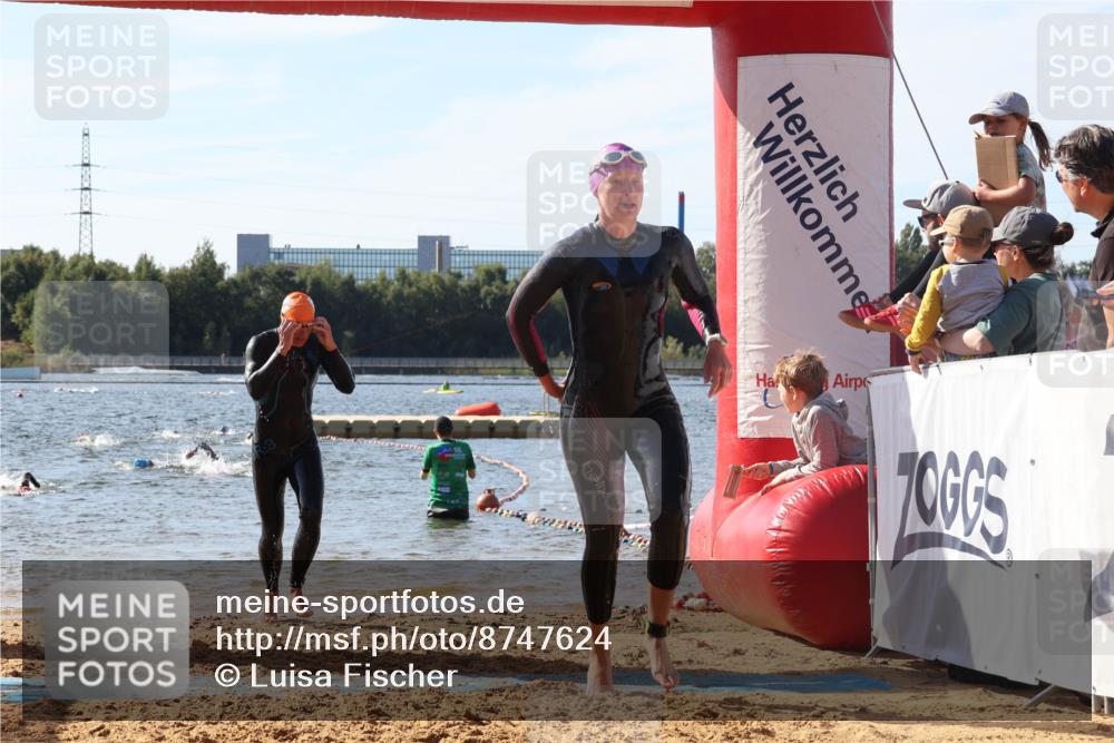 07.09.2025 - 19. Norderstedt Triathlon Luisa Fischer http://msf.ph/oto/8747624 07.09.2025 10:49:40 Schwimmen 225, 231, 1188 meine-sportfotos.de