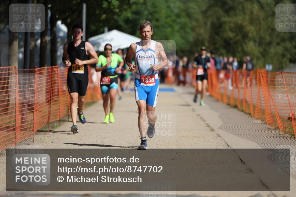 07.09.2025 - 19. Norderstedt Triathlon Michael Strokosch http://msf.ph/oto/8747702 07.09.2025 12:01:23 Laufen 770, 1208, 1348 meine-sportfotos.de
