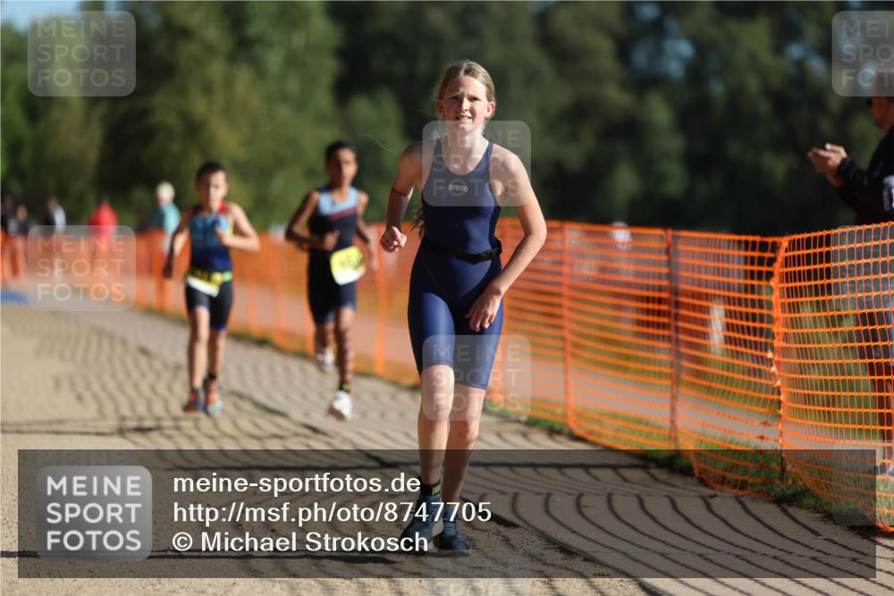 07.09.2025 - 19. Norderstedt Triathlon Michael Strokosch http://msf.ph/oto/8747705 07.09.2025 09:45:55 Laufen 554, 619, 624, 634 meine-sportfotos.de