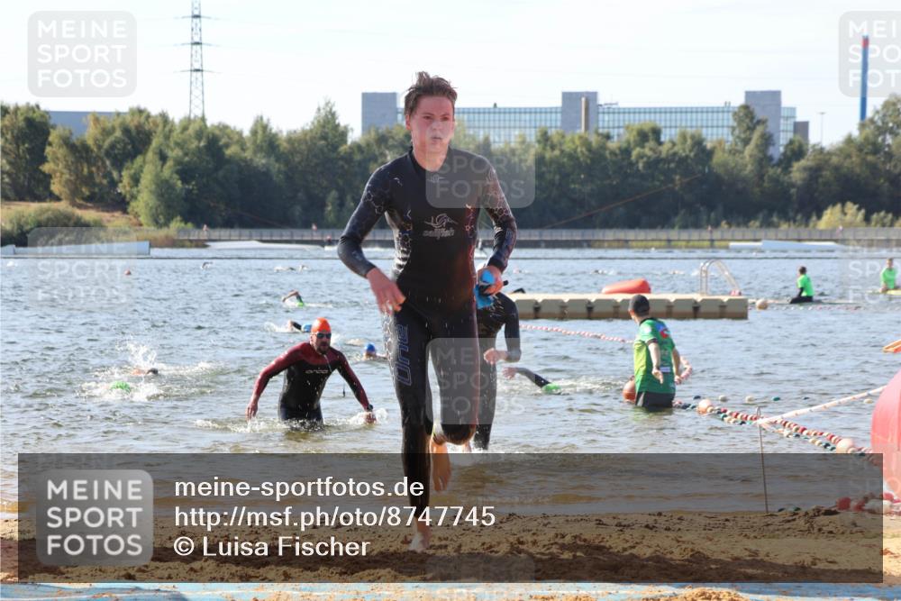 07.09.2025 - 19. Norderstedt Triathlon Luisa Fischer http://msf.ph/oto/8747745 07.09.2025 10:50:03 Schwimmen 1158, 1171, 1176, 1355 meine-sportfotos.de
