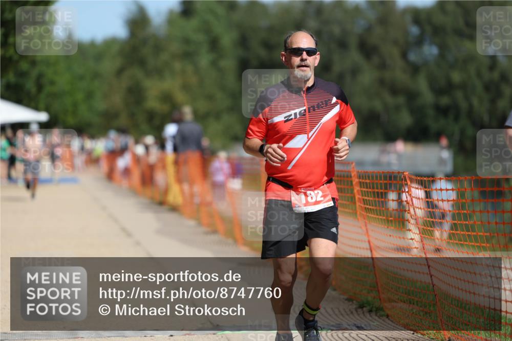 07.09.2025 - 19. Norderstedt Triathlon Michael Strokosch http://msf.ph/oto/8747760 07.09.2025 12:38:16 Laufen 182, 299, 1378 meine-sportfotos.de