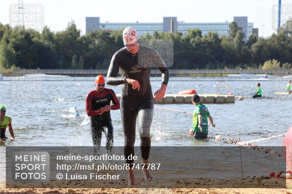 07.09.2025 - 19. Norderstedt Triathlon Luisa Fischer http://msf.ph/oto/8747787 07.09.2025 10:50:06 Schwimmen 238, 1158, 1171, 1176, 1355 meine-sportfotos.de