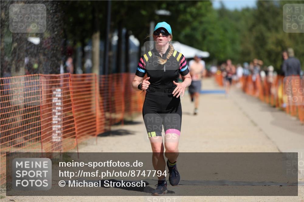 07.09.2025 - 19. Norderstedt Triathlon Michael Strokosch http://msf.ph/oto/8747794 07.09.2025 12:38:20 Laufen 182, 299, 715 meine-sportfotos.de