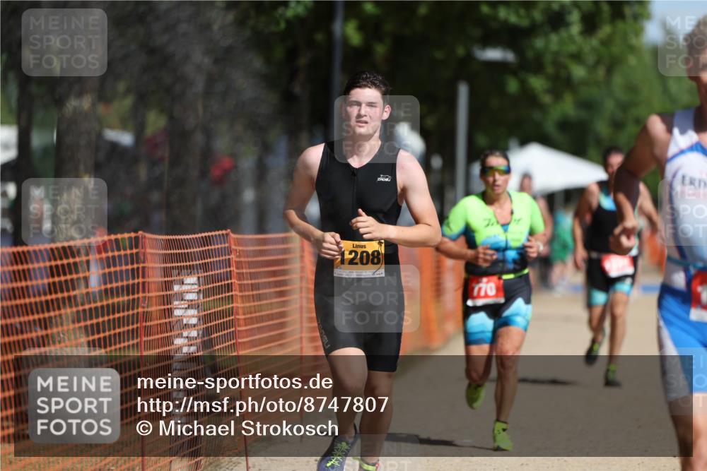 07.09.2025 - 19. Norderstedt Triathlon Michael Strokosch http://msf.ph/oto/8747807 07.09.2025 12:01:26 Laufen 770, 1208, 1332, 1348 meine-sportfotos.de