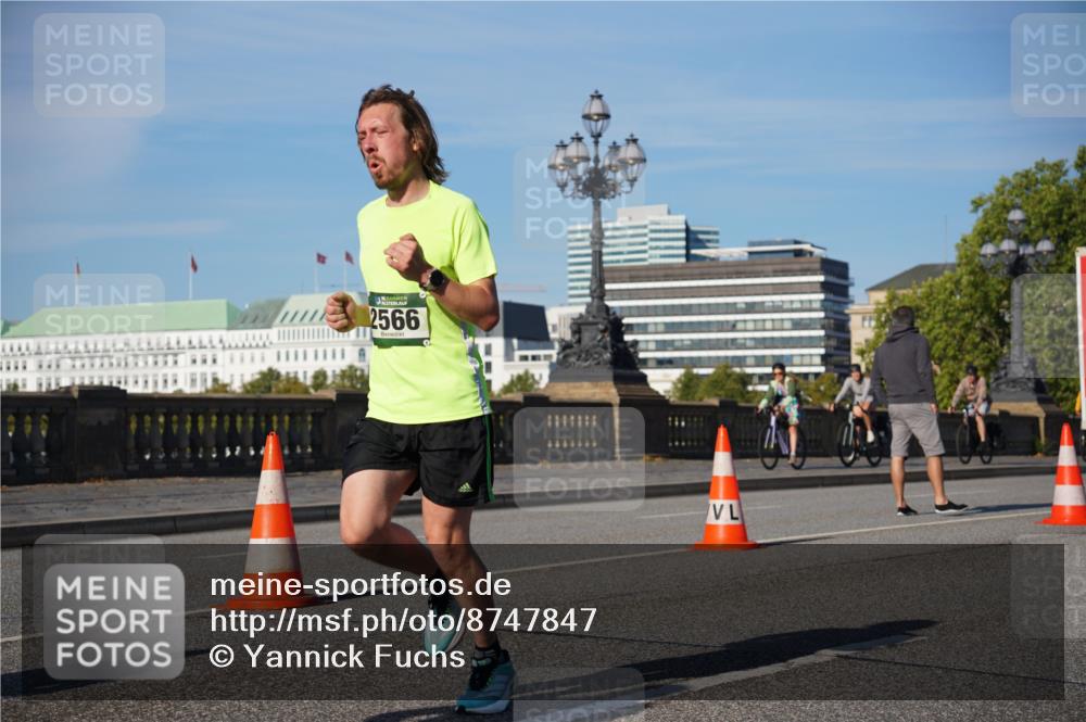 07.09.2025 - BARMER Alsterlauf Yannick Fuchs http://msf.ph/oto/8747847 07.09.2025 09:32:45 Laufen 2566 meine-sportfotos.de