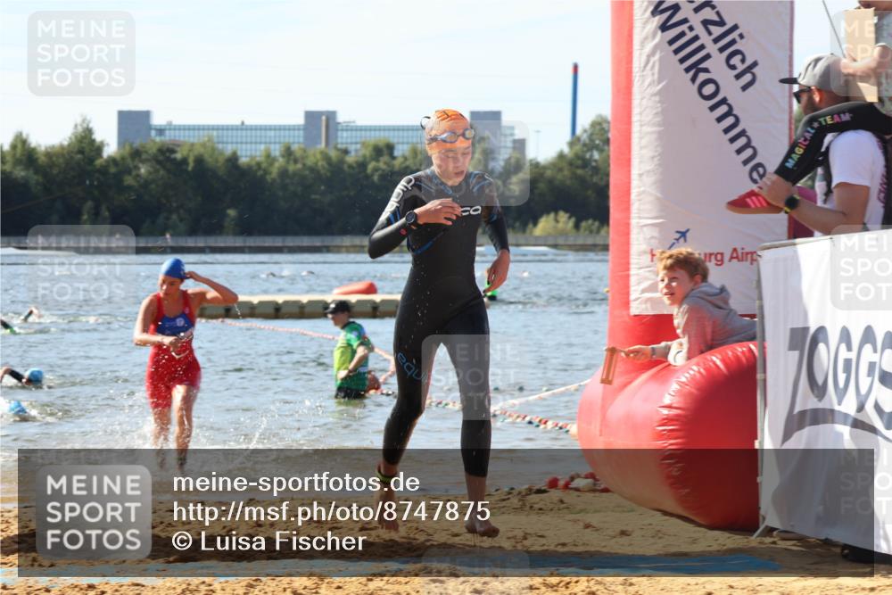 07.09.2025 - 19. Norderstedt Triathlon Luisa Fischer http://msf.ph/oto/8747875 07.09.2025 10:50:21 Schwimmen 238, 1157, 1160, 1189, 1335 meine-sportfotos.de