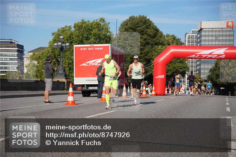 07.09.2025 - BARMER Alsterlauf Yannick Fuchs http://msf.ph/oto/8747926 07.09.2025 09:32:50 Laufen 263, 1, 5863 meine-sportfotos.de