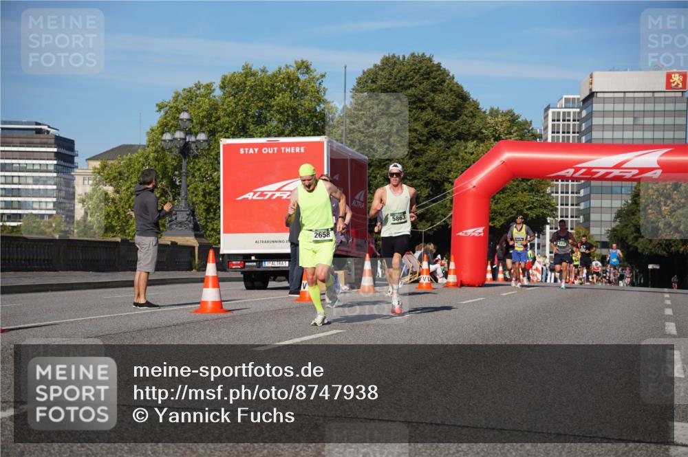 07.09.2025 - BARMER Alsterlauf Yannick Fuchs http://msf.ph/oto/8747938 07.09.2025 09:32:50 Laufen 1, 2658, 5863, 1437 meine-sportfotos.de