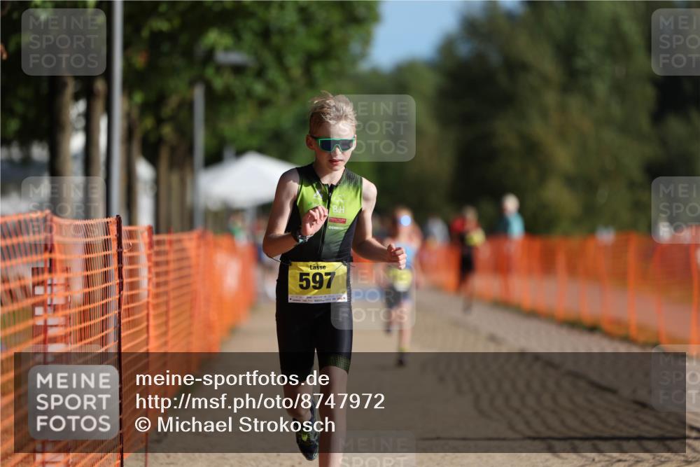 07.09.2025 - 19. Norderstedt Triathlon Michael Strokosch http://msf.ph/oto/8747972 07.09.2025 09:46:12 Laufen 555, 597 meine-sportfotos.de