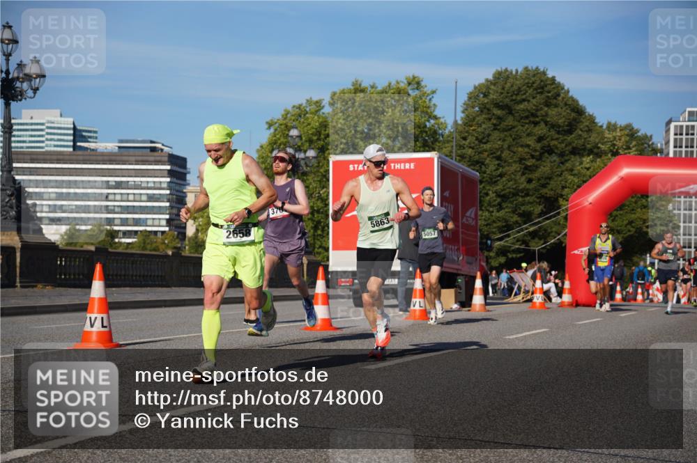07.09.2025 - BARMER Alsterlauf Yannick Fuchs http://msf.ph/oto/8748000 07.09.2025 09:32:51 Laufen 2658, 370, 5863, 5057, 5447 meine-sportfotos.de