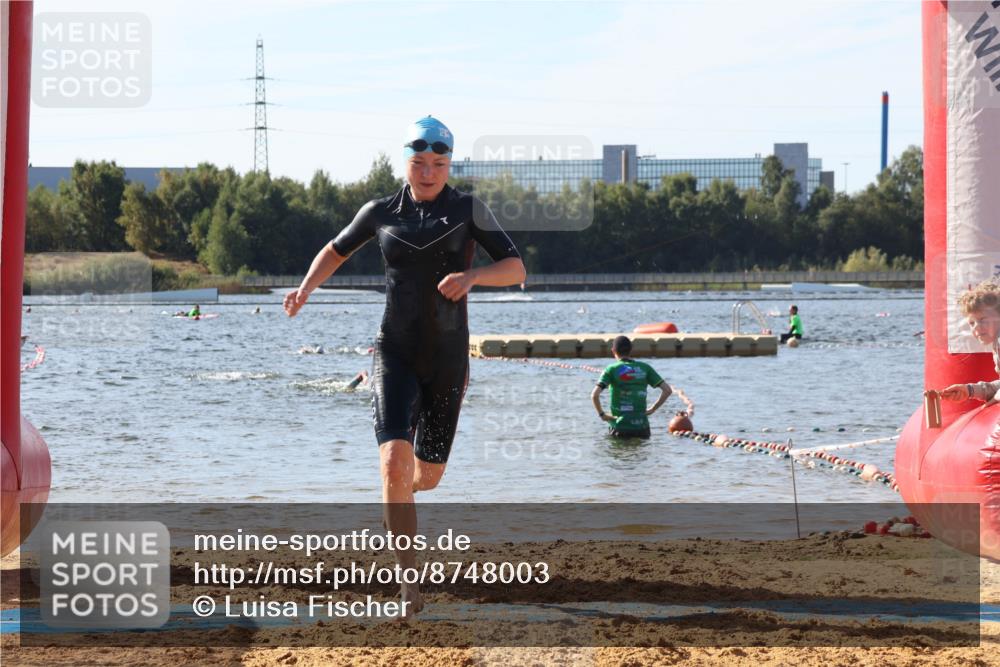 07.09.2025 - 19. Norderstedt Triathlon Luisa Fischer http://msf.ph/oto/8748003 07.09.2025 10:50:35 Schwimmen 1167, 1189, 1227 meine-sportfotos.de