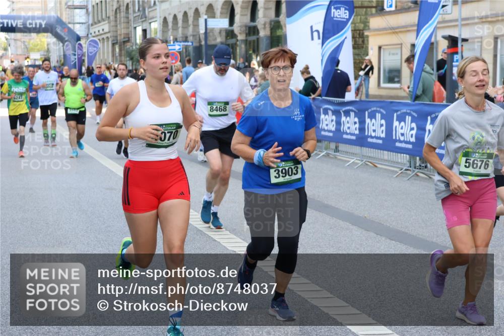 07.09.2025 - BARMER Alsterlauf Strokosch-Dieckow http://msf.ph/oto/8748037 07.09.2025 10:16:31 Ziel 2461, 3403, 4113, 4115, 4402, 4693, 4765, 4995, 5163, 5832, 5888, 8131, 8138 meine-sportfotos.de