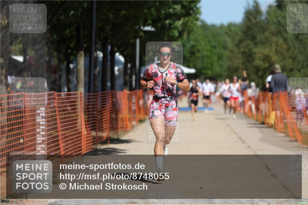 07.09.2025 - 19. Norderstedt Triathlon Michael Strokosch http://msf.ph/oto/8748055 07.09.2025 12:38:51 Laufen 195 meine-sportfotos.de