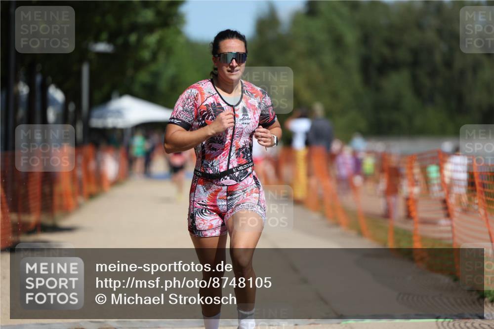 07.09.2025 - 19. Norderstedt Triathlon Michael Strokosch http://msf.ph/oto/8748105 07.09.2025 12:38:52 Laufen 195 meine-sportfotos.de