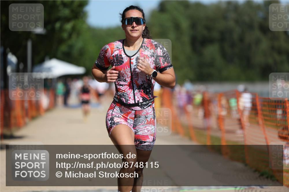 07.09.2025 - 19. Norderstedt Triathlon Michael Strokosch http://msf.ph/oto/8748115 07.09.2025 12:38:53 Laufen 195 meine-sportfotos.de