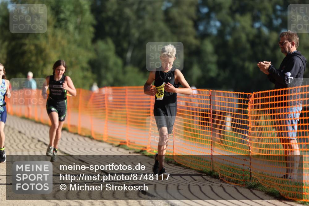 07.09.2025 - 19. Norderstedt Triathlon Michael Strokosch http://msf.ph/oto/8748117 07.09.2025 09:46:22 Laufen 555, 565, 584, 599 meine-sportfotos.de