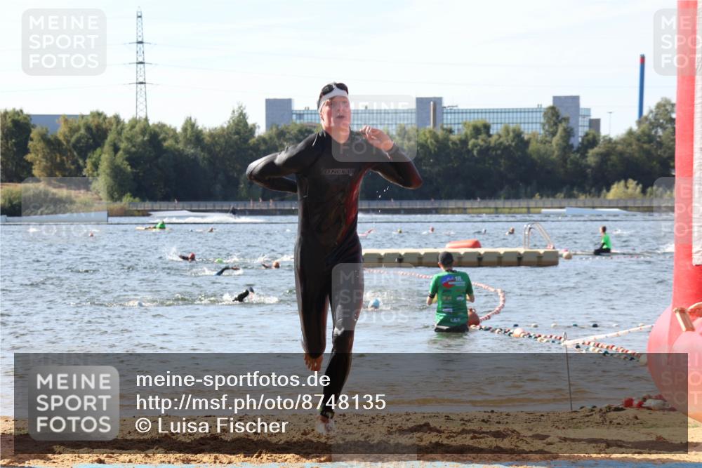 07.09.2025 - 19. Norderstedt Triathlon Luisa Fischer http://msf.ph/oto/8748135 07.09.2025 10:51:05 Schwimmen 749, 1172, 1173, 1202 meine-sportfotos.de