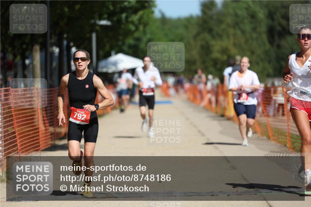 07.09.2025 - 19. Norderstedt Triathlon Michael Strokosch http://msf.ph/oto/8748186 07.09.2025 12:39:01 Laufen 165, 273, 724, 792 meine-sportfotos.de