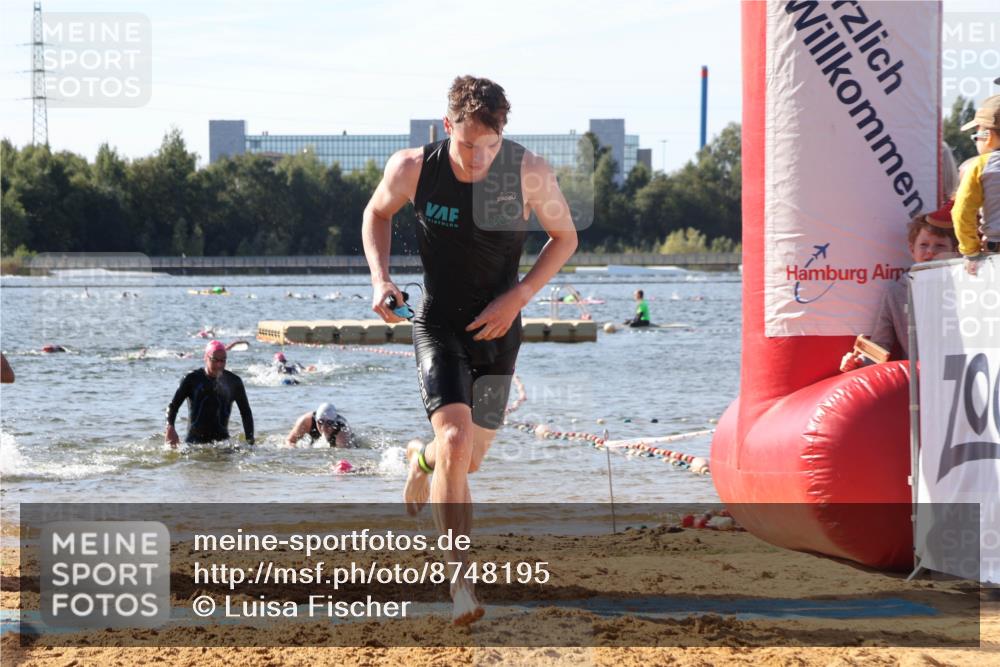 07.09.2025 - 19. Norderstedt Triathlon Luisa Fischer http://msf.ph/oto/8748195 07.09.2025 10:51:21 Schwimmen 1166, 1174, 1208 meine-sportfotos.de