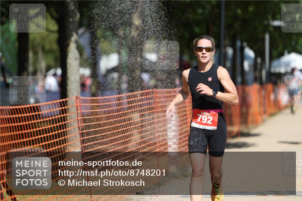 07.09.2025 - 19. Norderstedt Triathlon Michael Strokosch http://msf.ph/oto/8748201 07.09.2025 12:39:02 Laufen 165, 273, 724, 792 meine-sportfotos.de