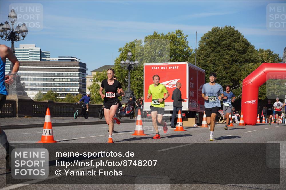 07.09.2025 - BARMER Alsterlauf Yannick Fuchs http://msf.ph/oto/8748207 07.09.2025 09:33:03 Laufen 5980, 3669, 1, 4645, 4747 meine-sportfotos.de