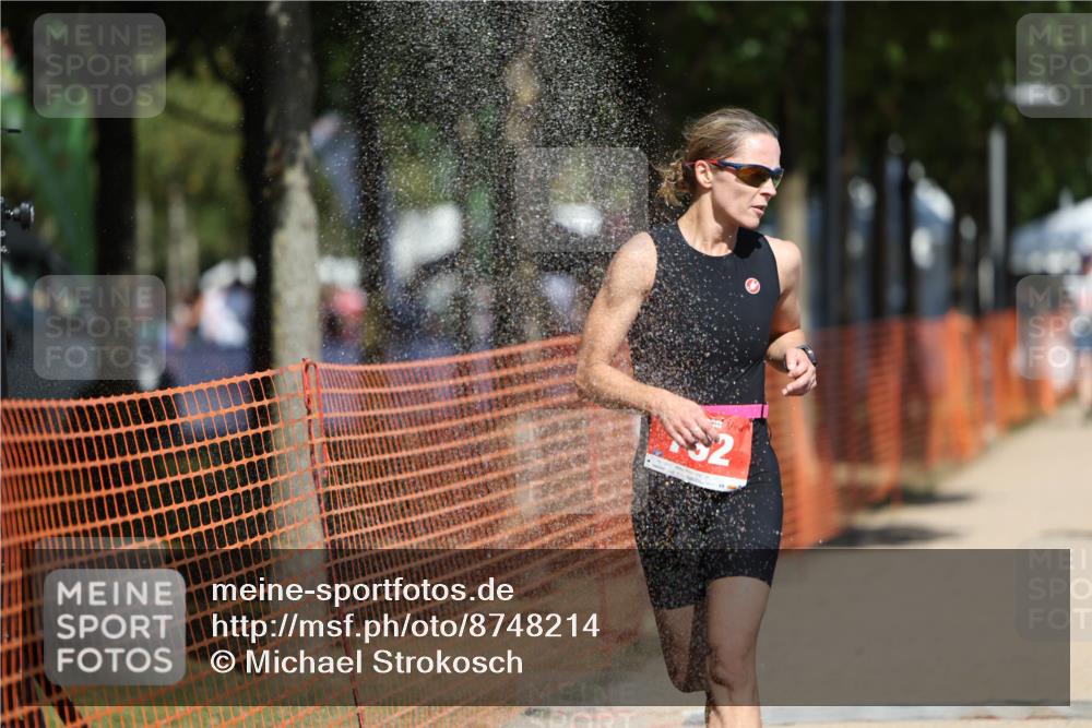 07.09.2025 - 19. Norderstedt Triathlon Michael Strokosch http://msf.ph/oto/8748214 07.09.2025 12:39:02 Laufen 165, 273, 724, 792 meine-sportfotos.de