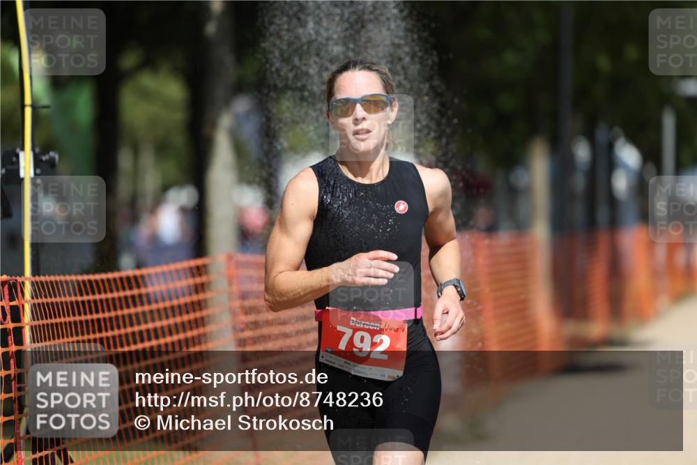 07.09.2025 - 19. Norderstedt Triathlon Michael Strokosch http://msf.ph/oto/8748236 07.09.2025 12:39:03 Laufen 165, 273, 724, 792 meine-sportfotos.de