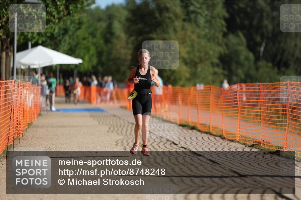 07.09.2025 - 19. Norderstedt Triathlon Michael Strokosch http://msf.ph/oto/8748248 07.09.2025 09:46:33 Laufen 616 meine-sportfotos.de