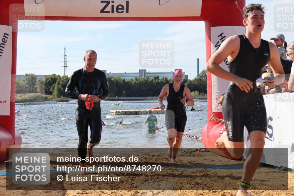 07.09.2025 - 19. Norderstedt Triathlon Luisa Fischer http://msf.ph/oto/8748270 07.09.2025 10:51:28 Schwimmen 821, 1166, 1174, 1208, 1341 meine-sportfotos.de