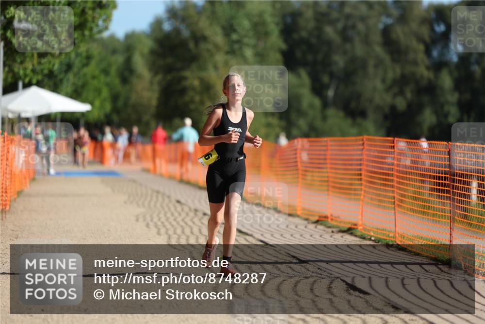 07.09.2025 - 19. Norderstedt Triathlon Michael Strokosch http://msf.ph/oto/8748287 07.09.2025 09:46:35 Laufen 616 meine-sportfotos.de